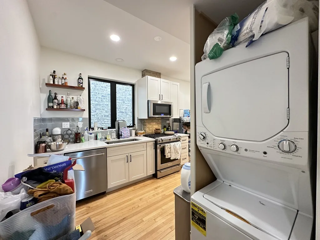 1933 N Fairfield Ave, ,  60647, USA 60647-unit#2F-Chicago-IL