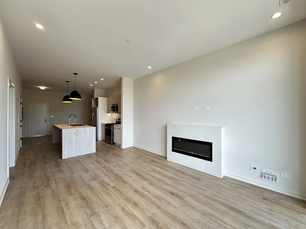 6340 W Belmont Ave, ,  60634, USA 60634-unit#202-Chicago-IL