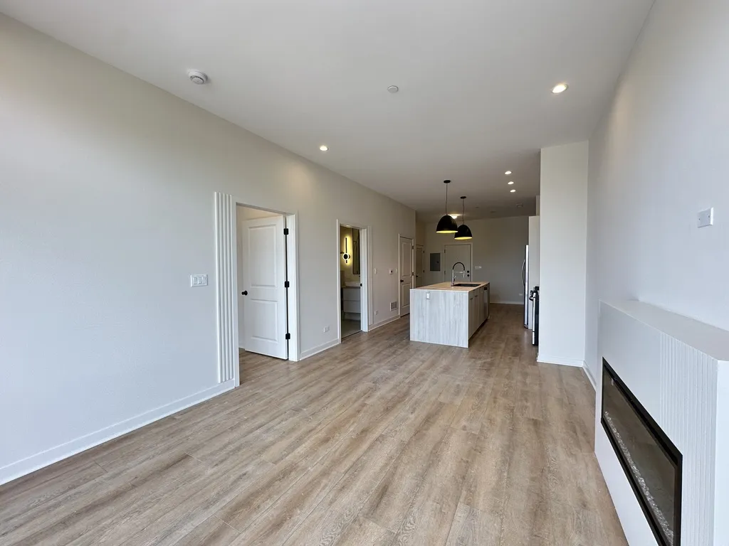 6340 W Belmont Ave, ,  60634, USA 60634-unit#202-Chicago-IL