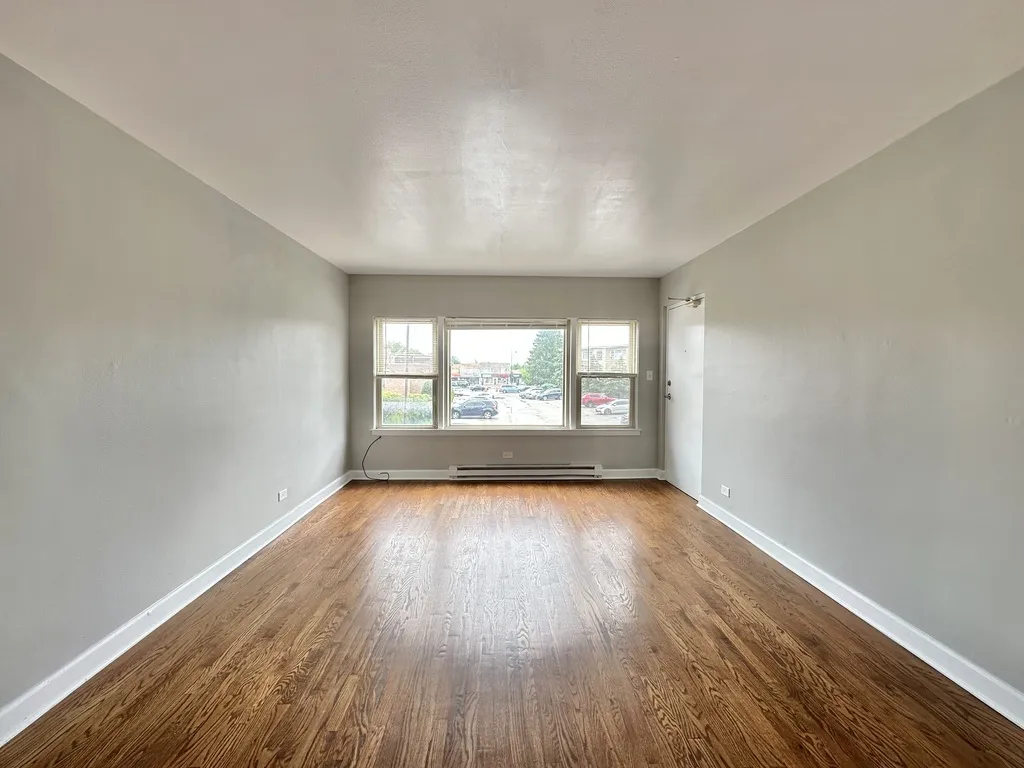 7632 N Milwaukee Ave, Niles, 60714, USA 60714-unit#2B-Chicago-IL