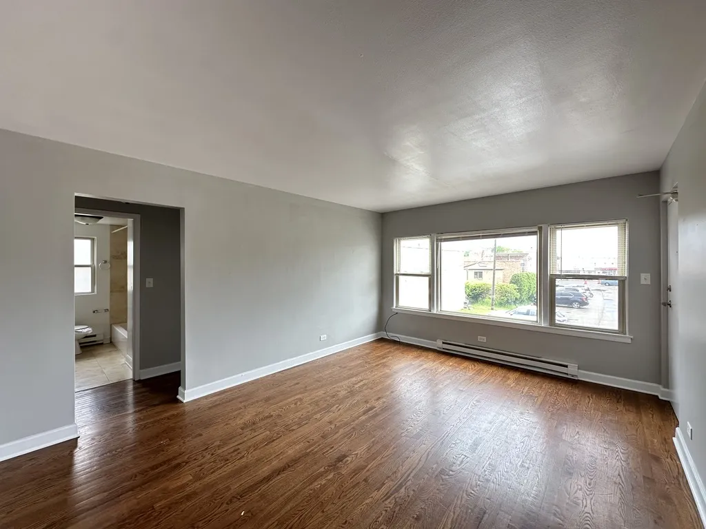 7632 N Milwaukee Ave, Niles, 60714, USA 60714-unit#2B-Chicago-IL