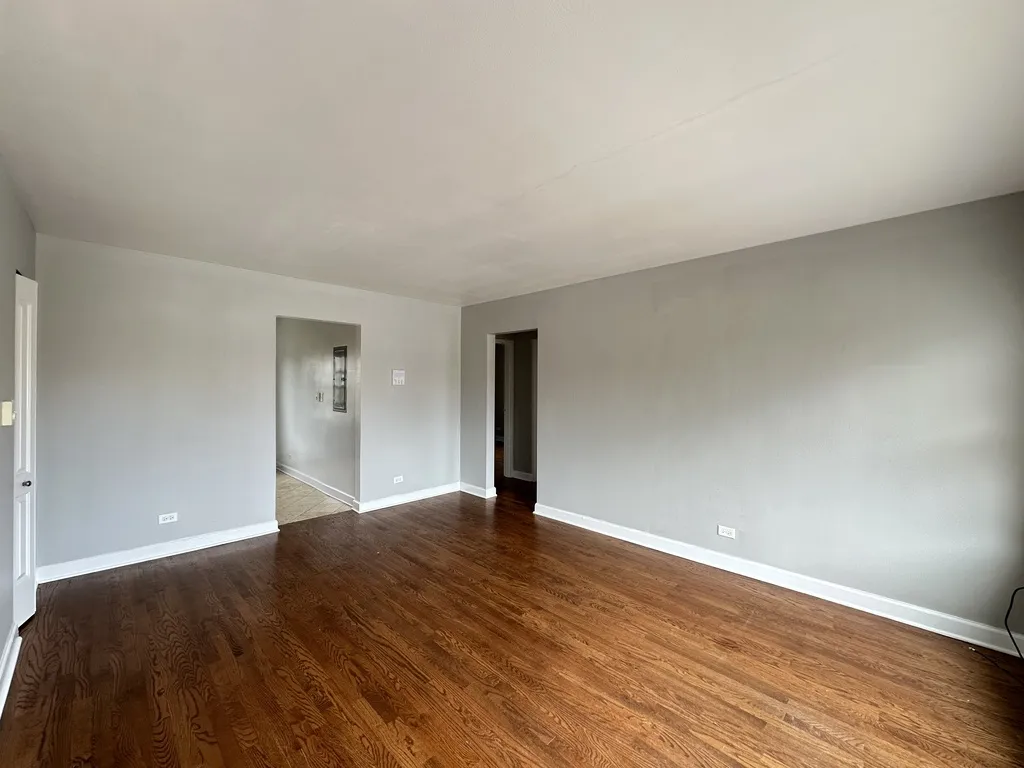 7632 N Milwaukee Ave, Niles, 60714, USA 60714-unit#2B-Chicago-IL