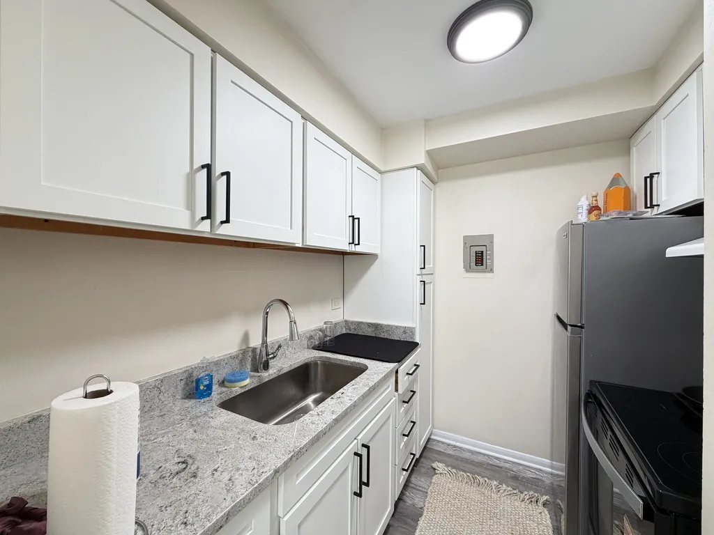 1400 Ave, Evanston, 60201, USA 60201-unit#201-Chicago-IL