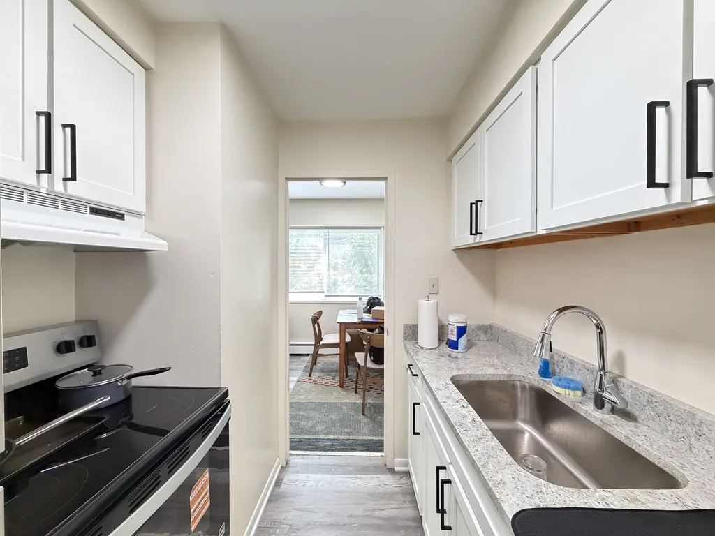 1400 Ave, Evanston, 60201, USA 60201-unit#201-Chicago-IL