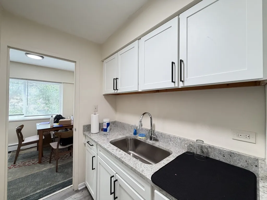 1400 Ave, Evanston, 60201, USA 60201-unit#201-Chicago-IL