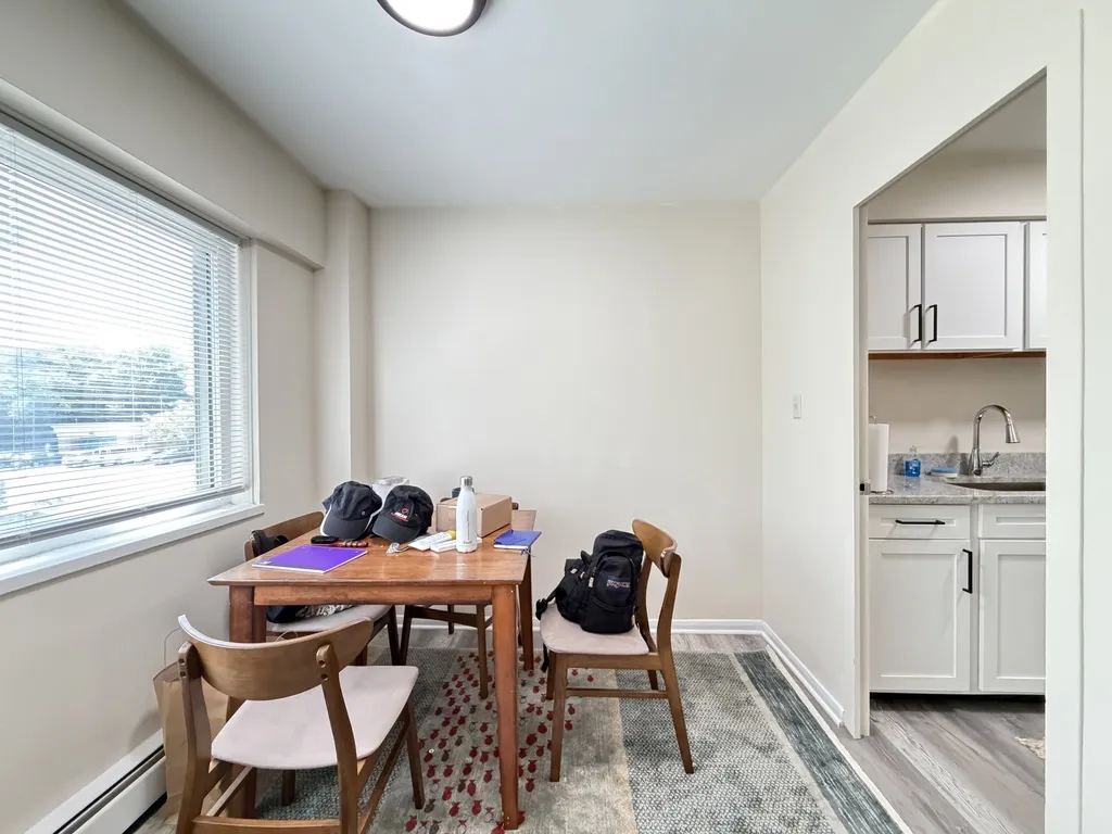 1400 Ave, Evanston, 60201, USA 60201-unit#201-Chicago-IL