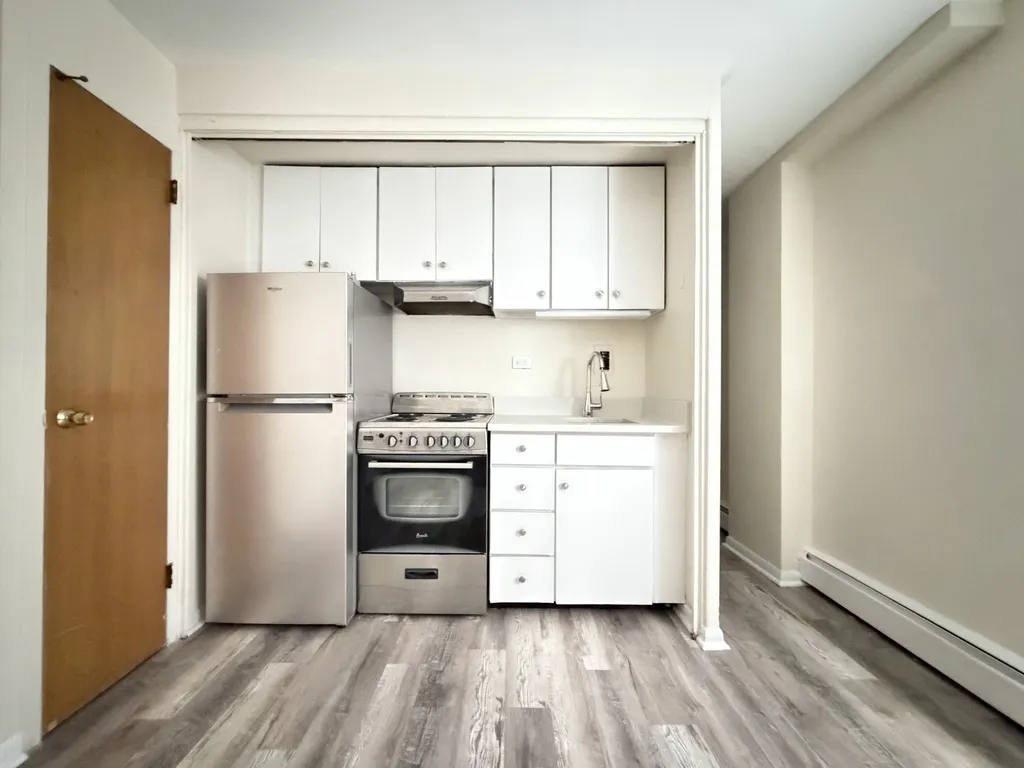 1400 Ave, Evanston, 60201, USA 60201-unit#105-Chicago-IL