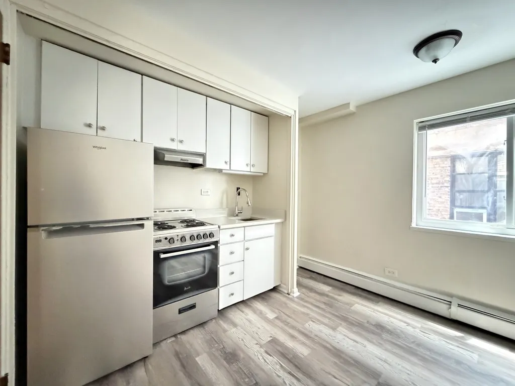 1400 Ave, Evanston, 60201, USA 60201-unit#105-Chicago-IL