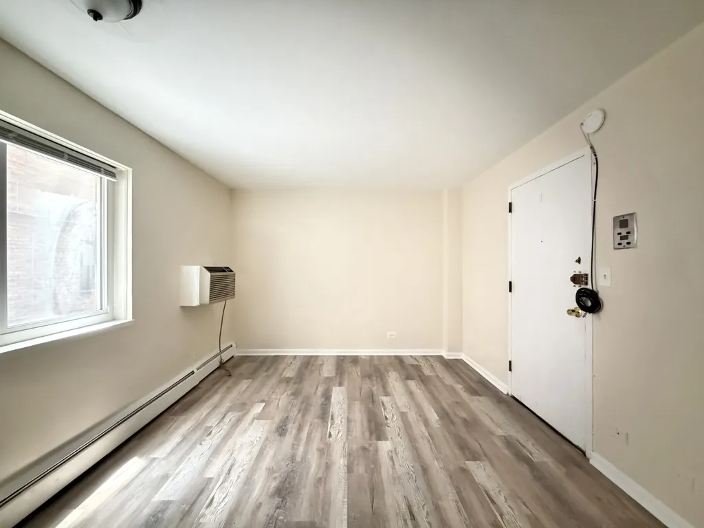 1400 Ave, Evanston, 60201, USA 60201-unit#105-Chicago-IL