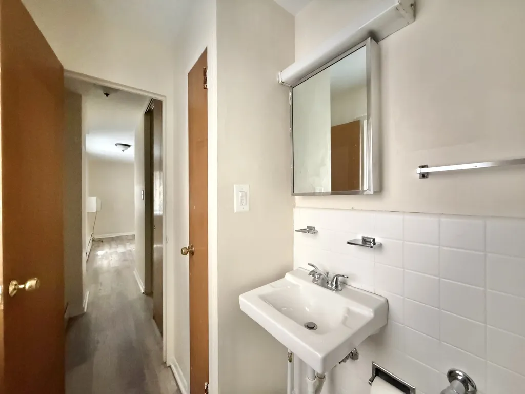 1400 Ave, Evanston, 60201, USA 60201-unit#105-Chicago-IL