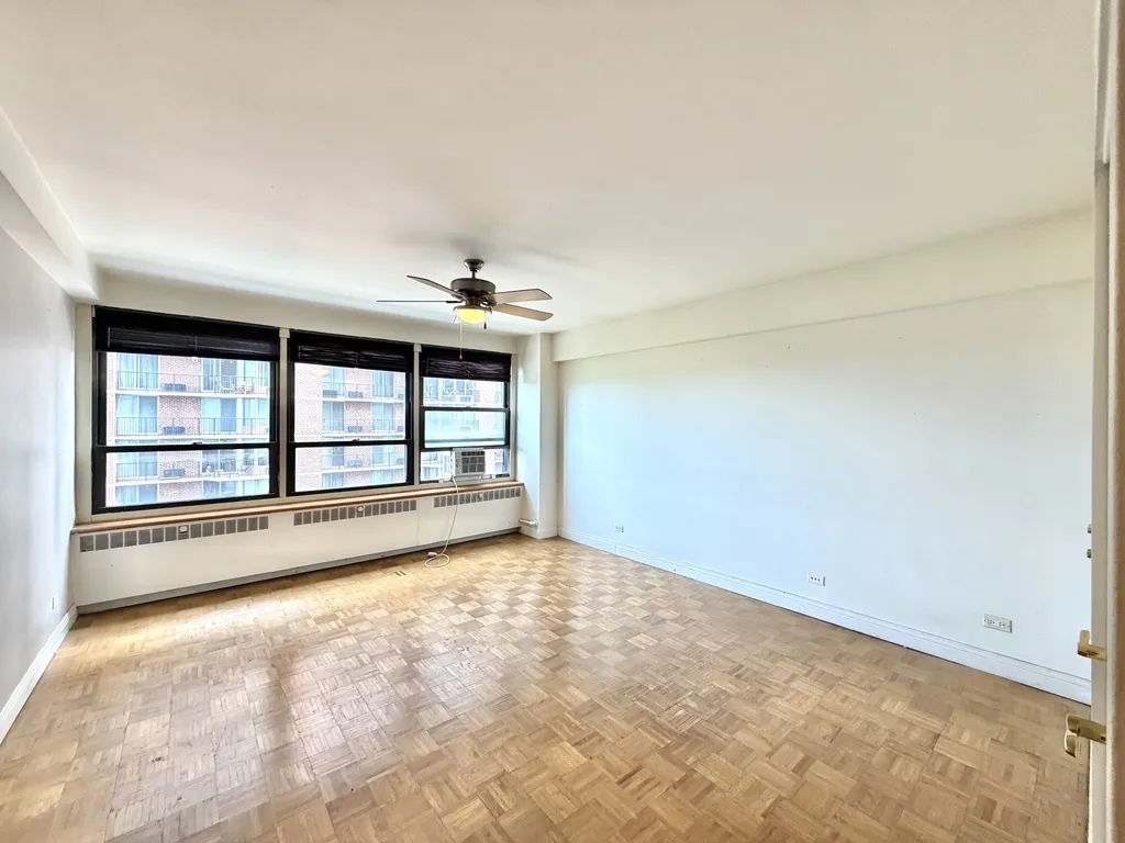 4180 N Marine Dr, , 60613, USA 60613-unit#705-Chicago-IL