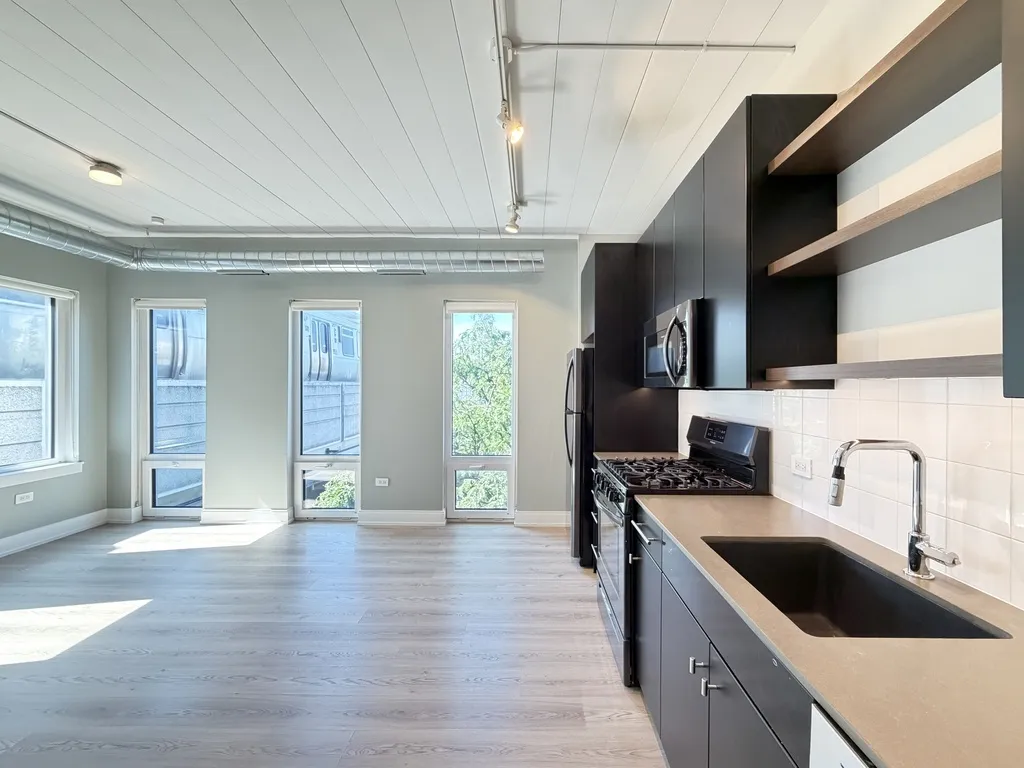 941 W Belmont Ave, ,  60657, USA 60657-unit#207-Chicago-IL