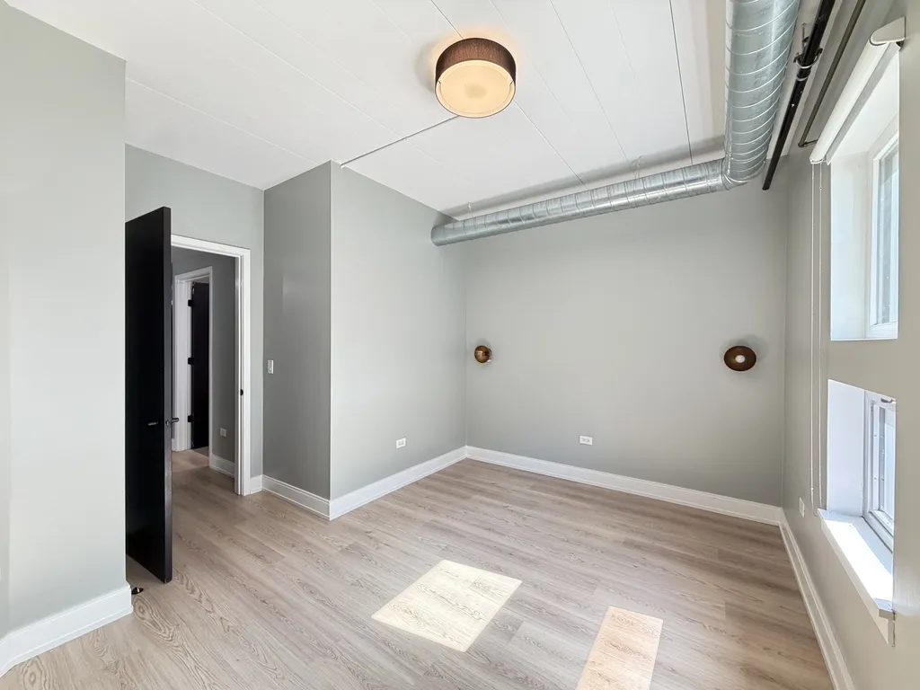 941 W Belmont Ave, ,  60657, USA 60657-unit#207-Chicago-IL