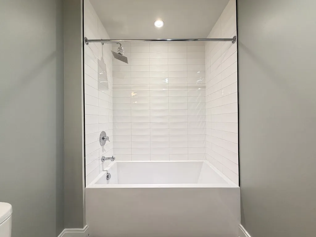 941 W Belmont Ave, ,  60657, USA 60657-unit#207-Chicago-IL