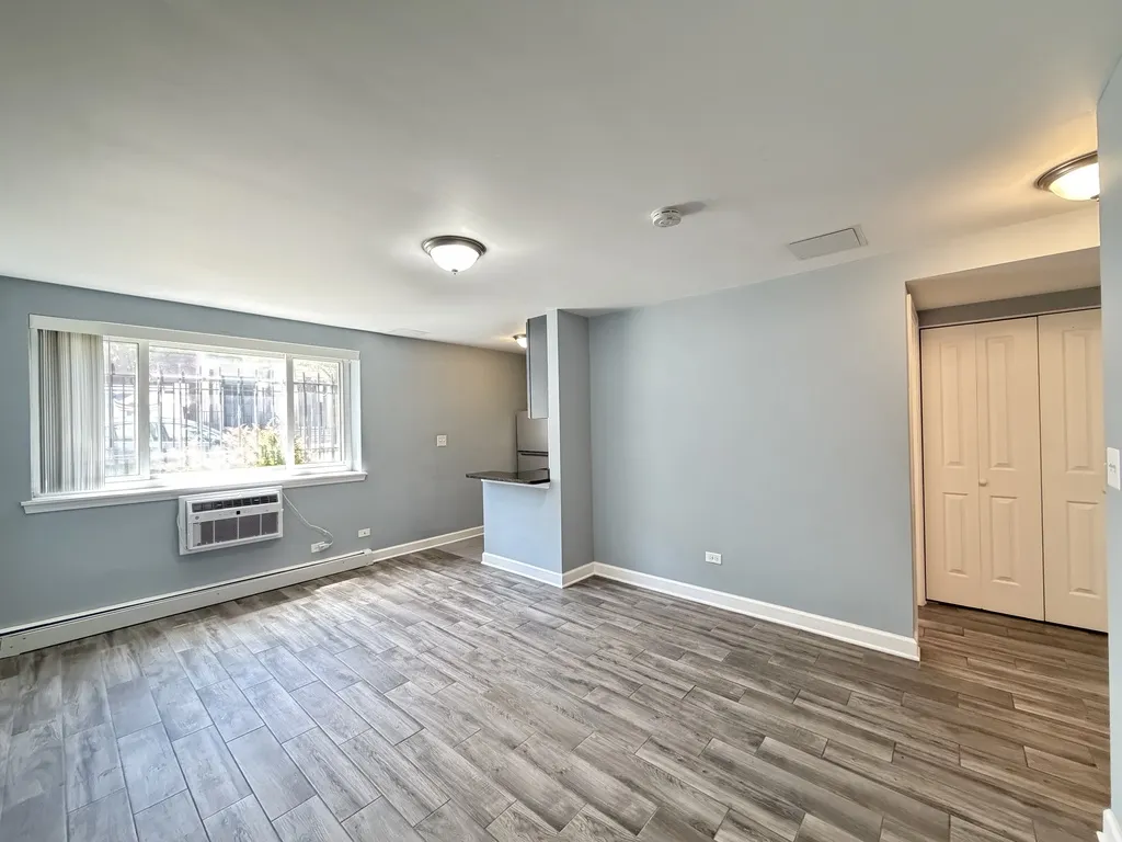 663 W Grace St, , 60613, USA 60613-unit#107-Chicago-IL