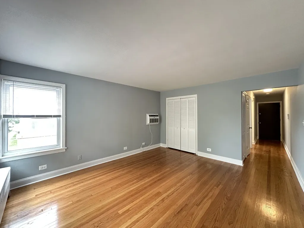 6709 N California Ave, , 60645, USA 60645-unit#2N-Chicago-IL