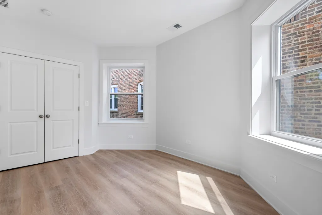 6423 N Washtenaw Ave, ,  60645, USA 60645-unit#3-Chicago-IL