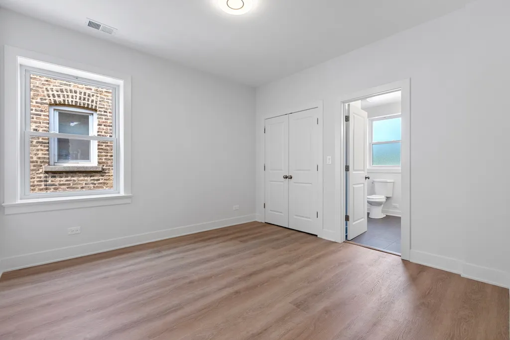 6423 N Washtenaw Ave, ,  60645, USA 60645-unit#3-Chicago-IL