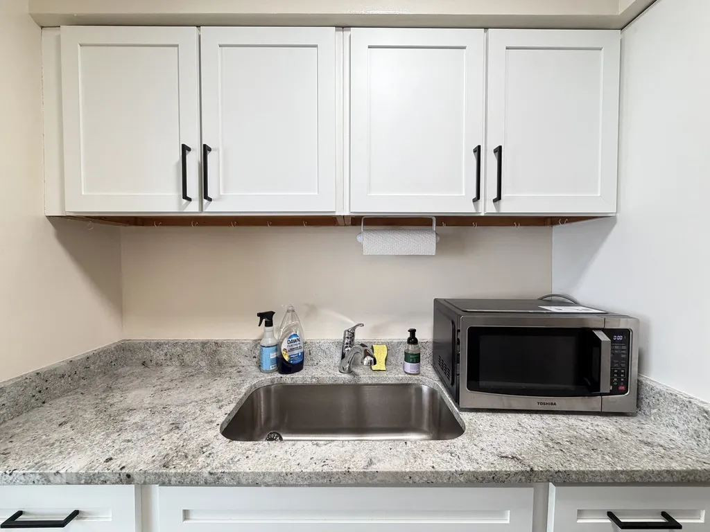 1400  Ave, Evanston,  60201, USA 60201-unit#703-Chicago-IL