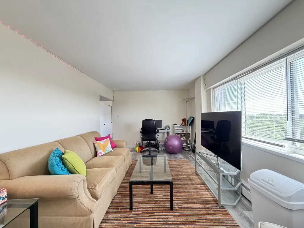 1400  Ave, Evanston,  60201, USA 60201-unit#703-Chicago-IL