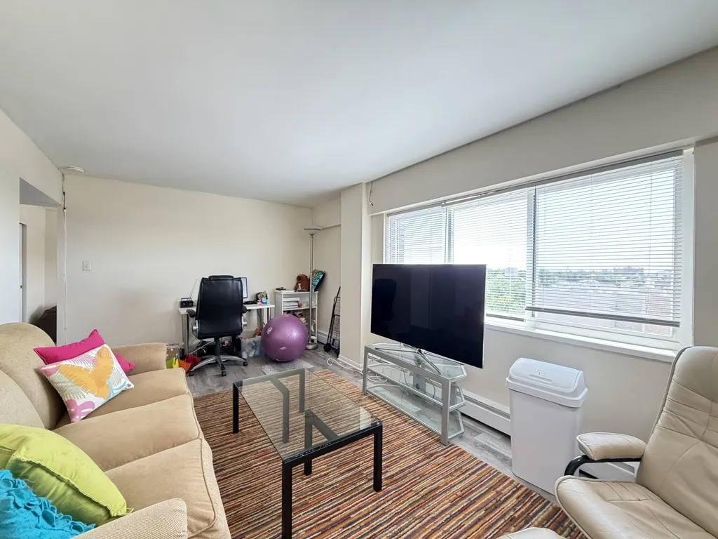 1400  Ave, Evanston,  60201, USA 60201-unit#703-Chicago-IL