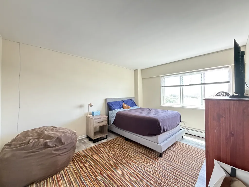1400  Ave, Evanston,  60201, USA 60201-unit#703-Chicago-IL