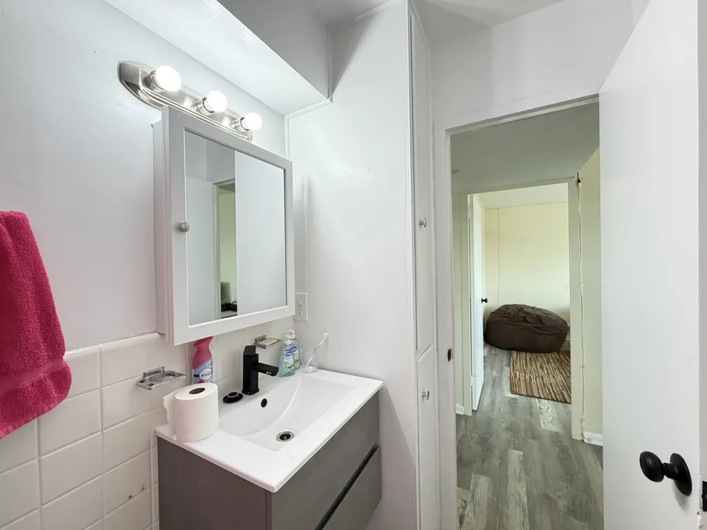 1400  Ave, Evanston,  60201, USA 60201-unit#703-Chicago-IL
