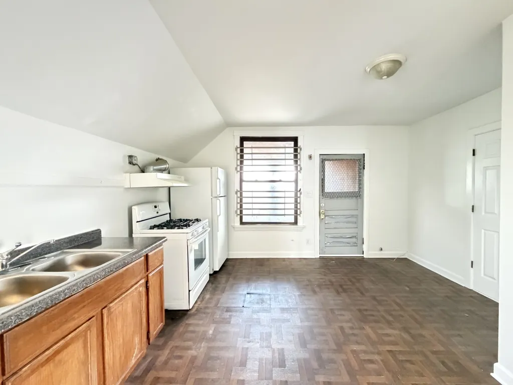 1609 N McVicker Ave, , 60639, USA 60639-unit#CH2-Chicago-IL