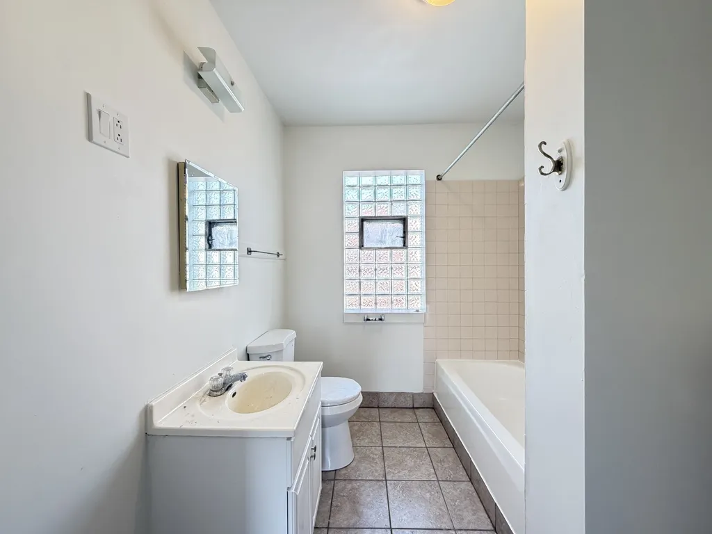 1609 N McVicker Ave, , 60639, USA 60639-unit#CH2-Chicago-IL