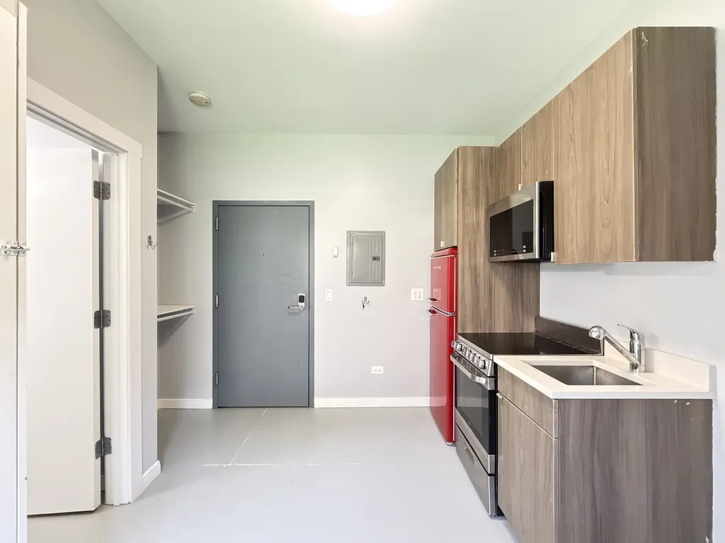 4700 N Racine Ave, ,  60640, USA 60640-unit#110-Chicago-IL