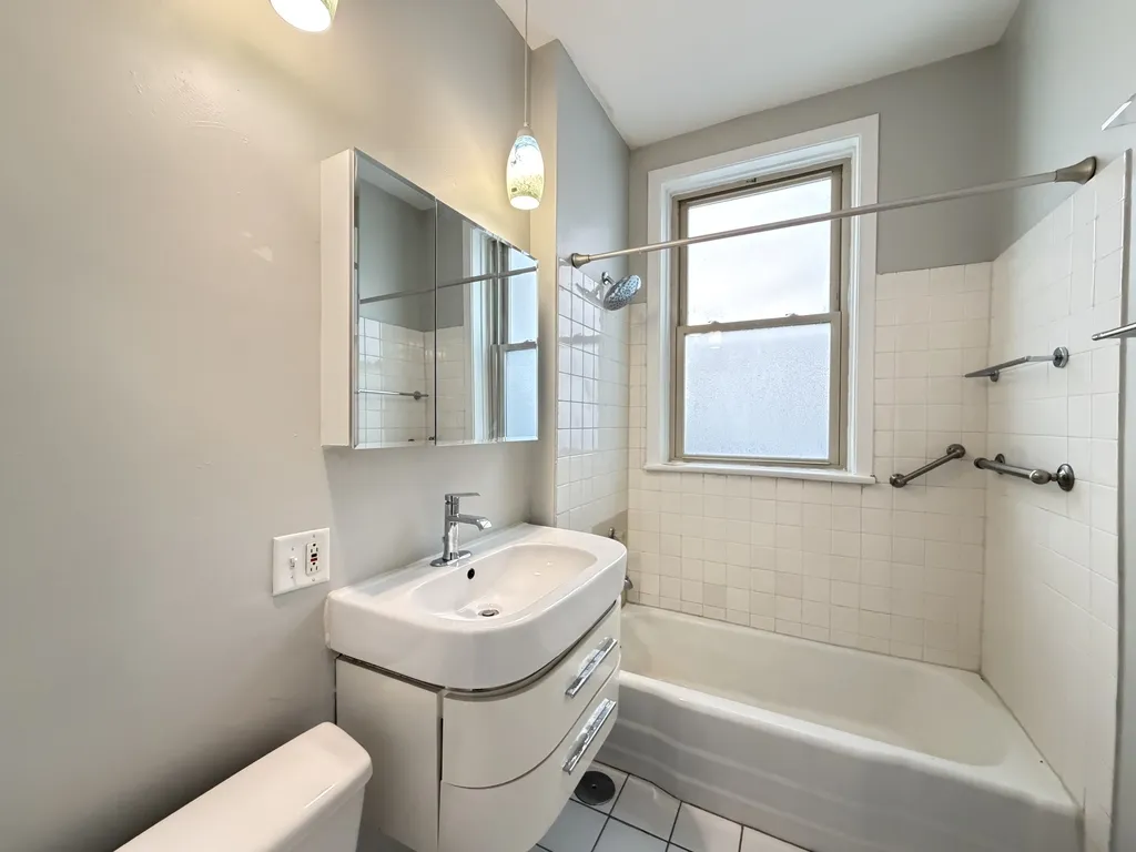 4120 N Clarendon Ave, , 60613, USA 60613-unit#1-Chicago-IL