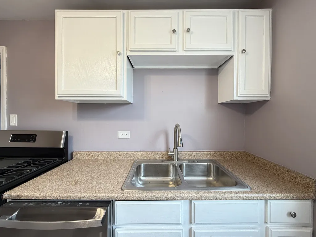 2057 E 72nd St, , 60649, USA 60649-unit#3-Chicago-IL