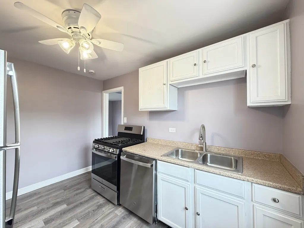 2057 E 72nd St, , 60649, USA 60649-unit#3-Chicago-IL