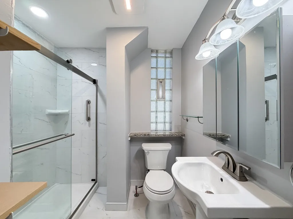 2236 W Belden Ave, ,  60647, USA 60647-unit#2B-Chicago-IL