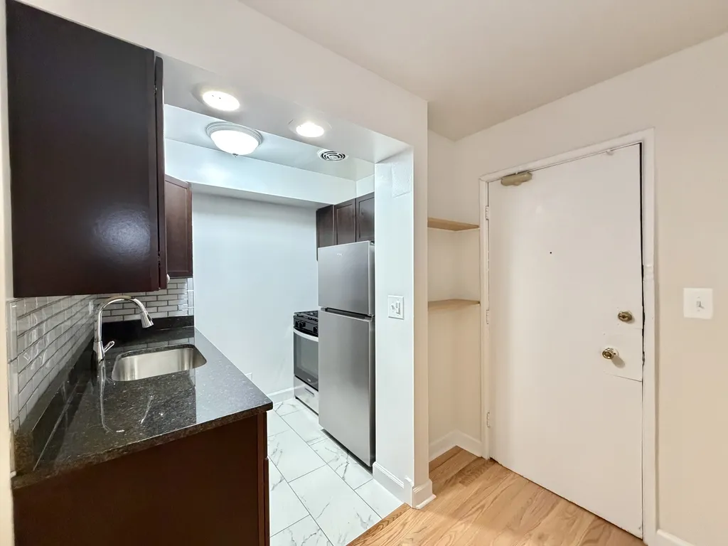 6830 N Sheridan Rd, , 60626, USA 60626-unit#263-Chicago-IL