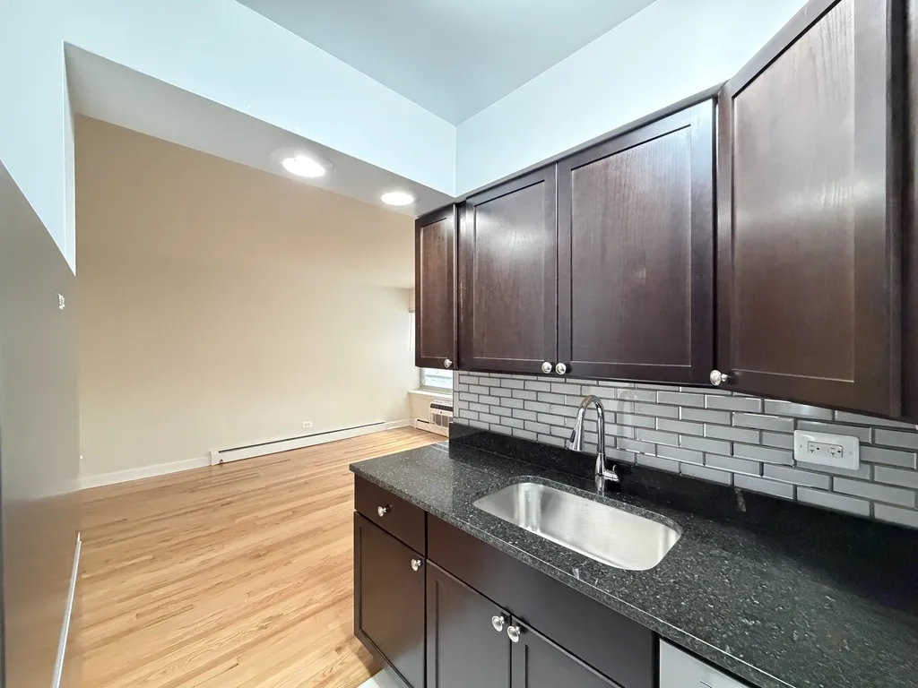 6830 N Sheridan Rd, , 60626, USA 60626-unit#263-Chicago-IL