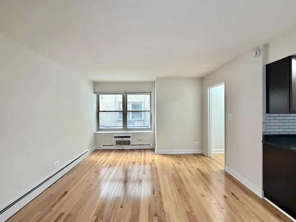 6830 N Sheridan Rd, , 60626, USA 60626-unit#263-Chicago-IL