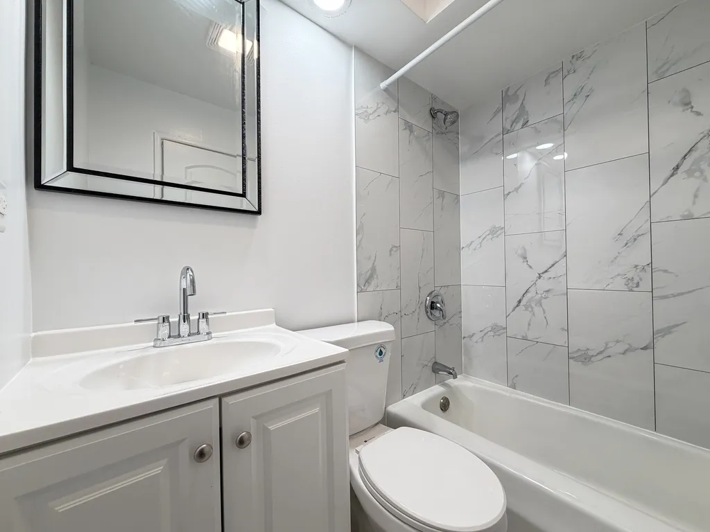6830 N Sheridan Rd, , 60626, USA 60626-unit#263-Chicago-IL