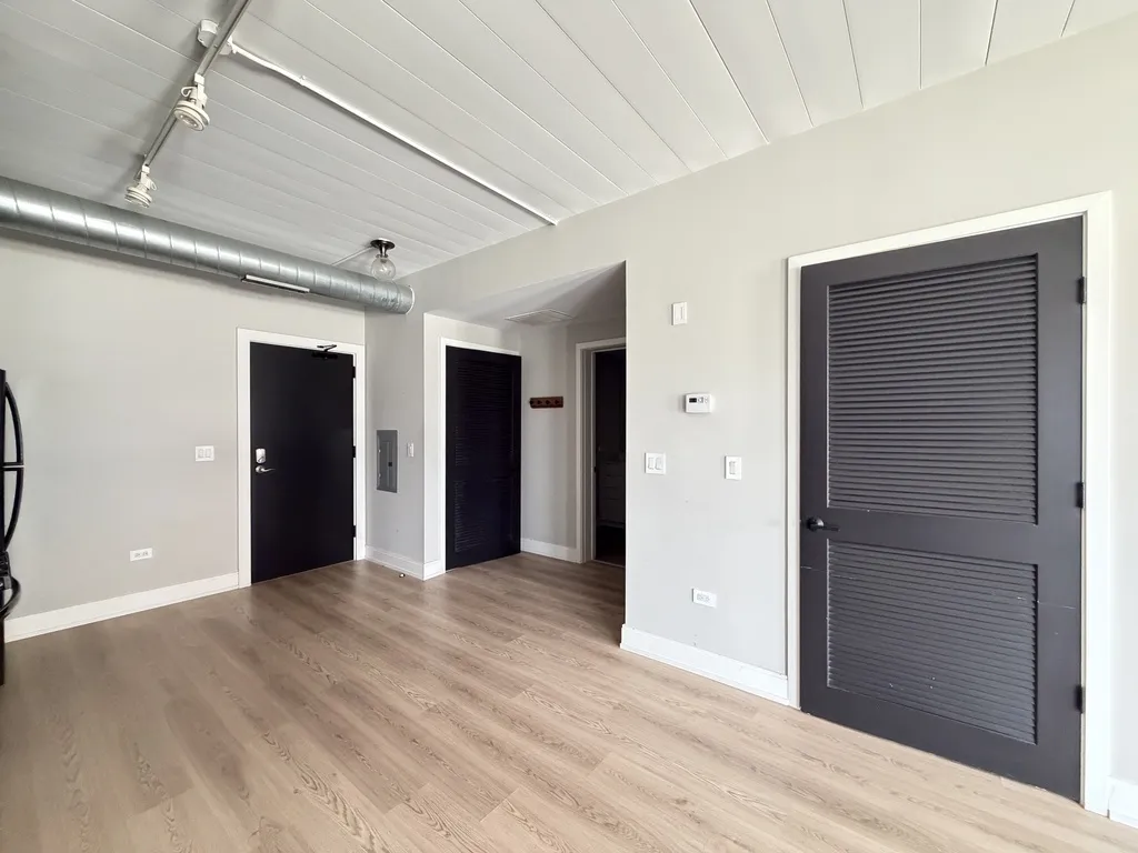 941 W Belmont Ave, , 60657, USA 60657-unit#403-Chicago-IL