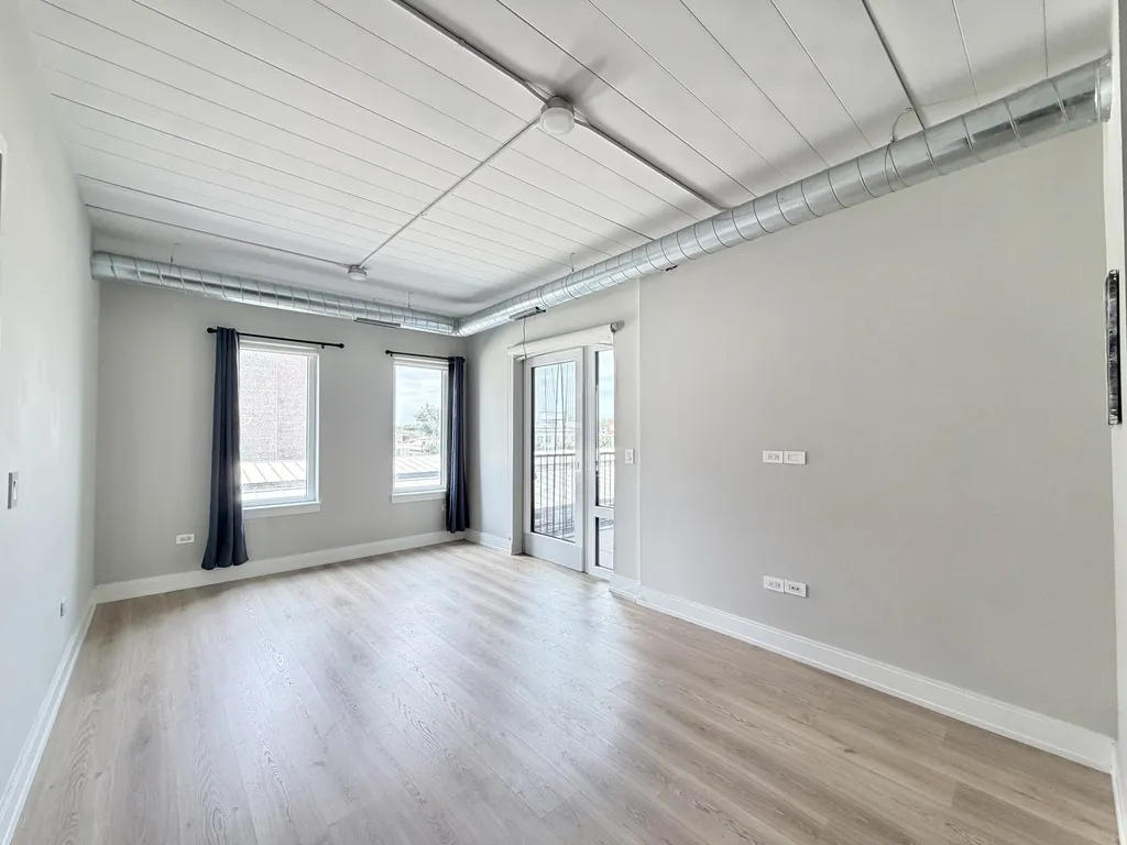 941 W Belmont Ave, , 60657, USA 60657-unit#403-Chicago-IL