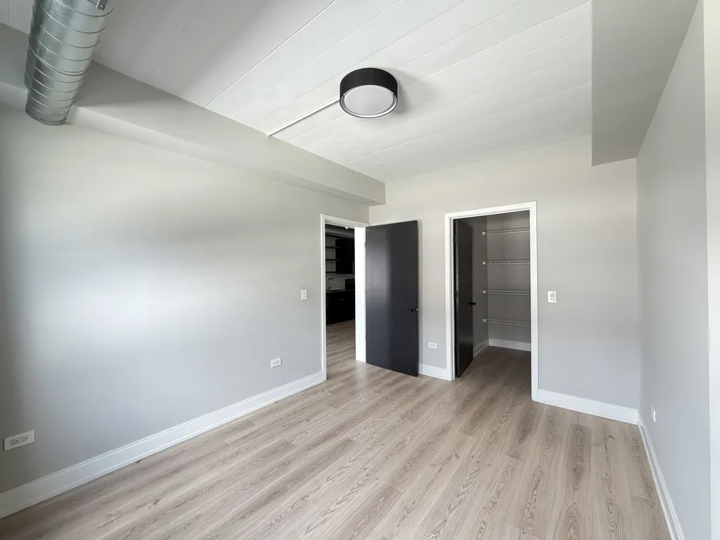 941 W Belmont Ave, , 60657, USA 60657-unit#403-Chicago-IL