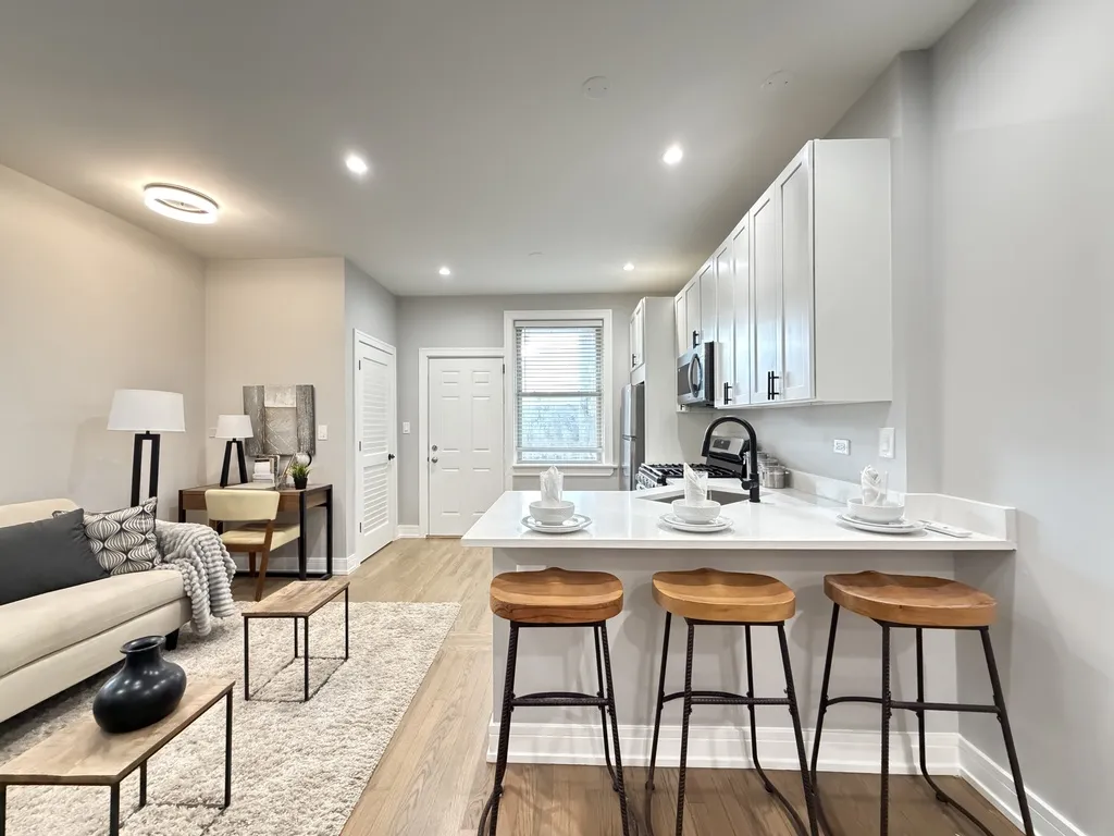 5452 N Paulina St, ,  60640, USA 60640-unit#1R-Chicago-IL