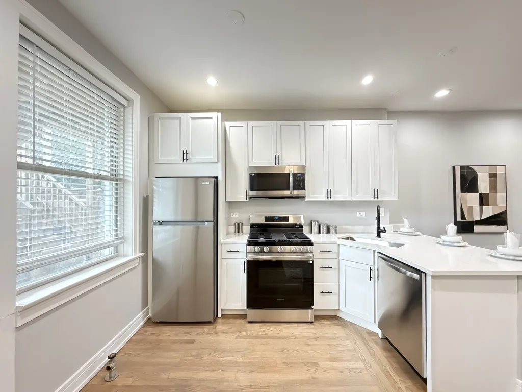 5452 N Paulina St, ,  60640, USA 60640-unit#1R-Chicago-IL