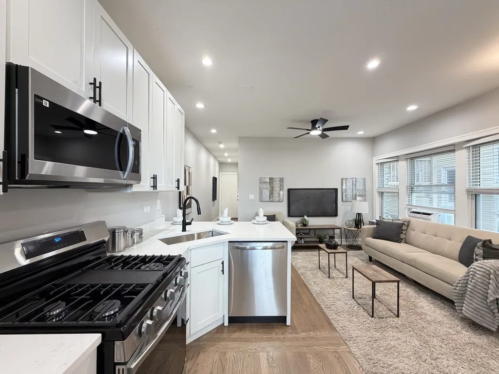 5452 N Paulina St, ,  60640, USA 60640-unit#1R-Chicago-IL