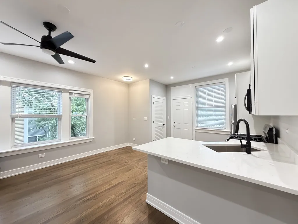 5452 N Paulina St, ,  60640, USA 60640-unit#2R-Chicago-IL