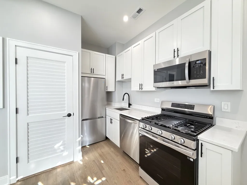 3836 N Wilton Ave, ,  60613, USA 60613-unit#1-Chicago-IL