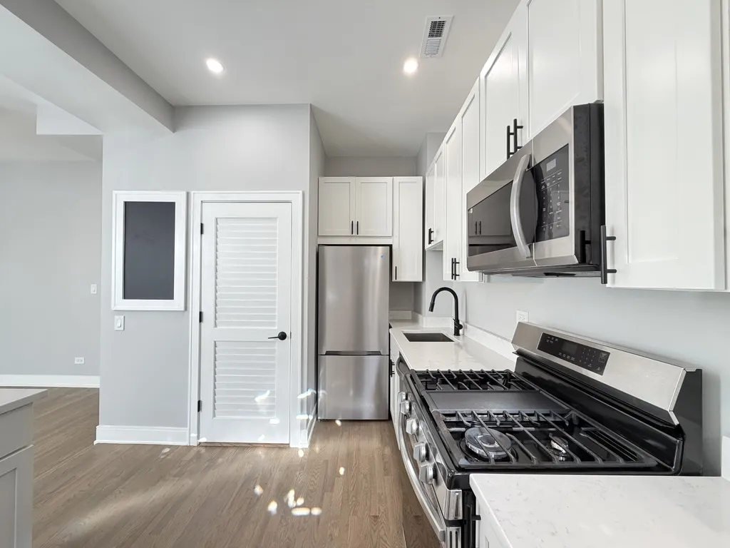 3836 N Wilton Ave, ,  60613, USA 60613-unit#1-Chicago-IL