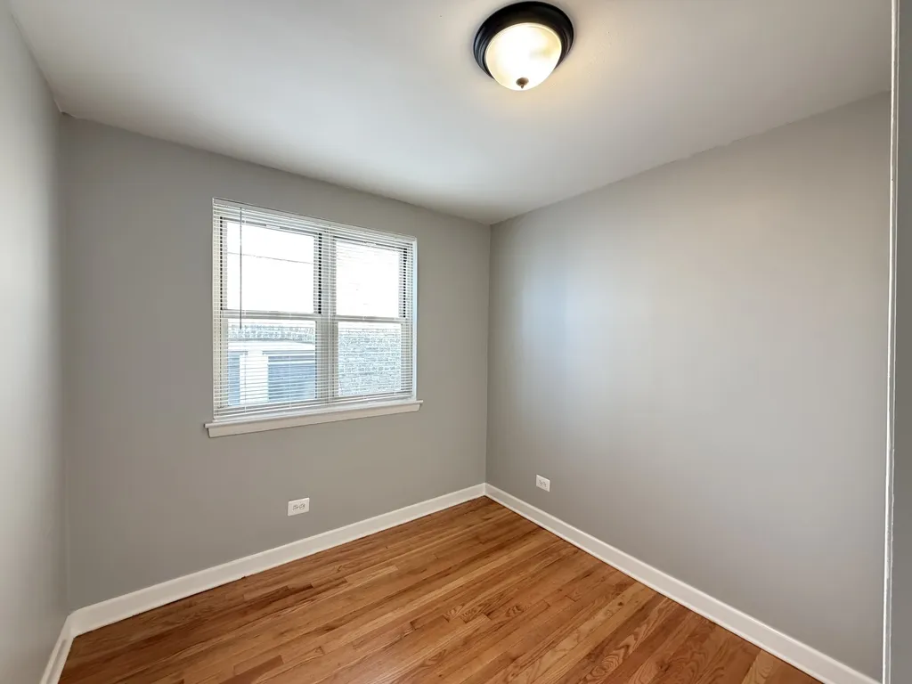 4920 Mulford St, Skokie,  60077, USA 60077-unit#3N-Chicago-IL