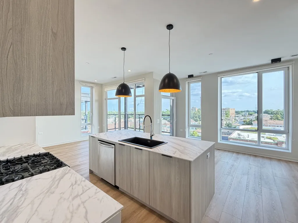 3207 N Narragansett Ave, , 60634, USA 60634-unit#408-Chicago-IL
