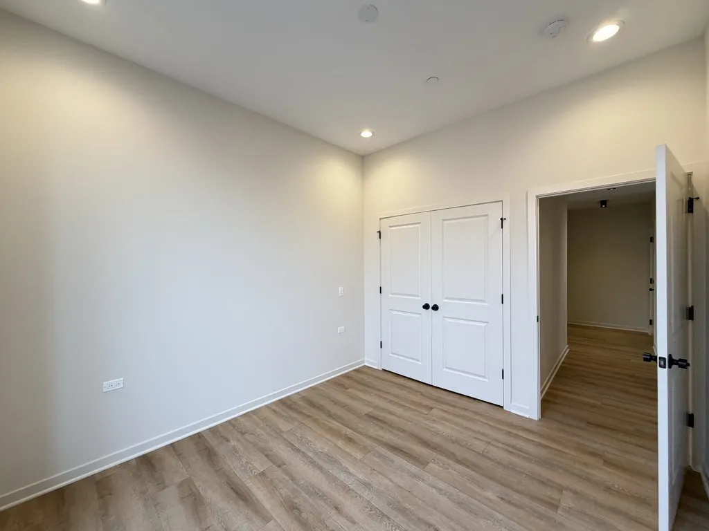 3207 N Narragansett Ave, , 60634, USA 60634-unit#408-Chicago-IL
